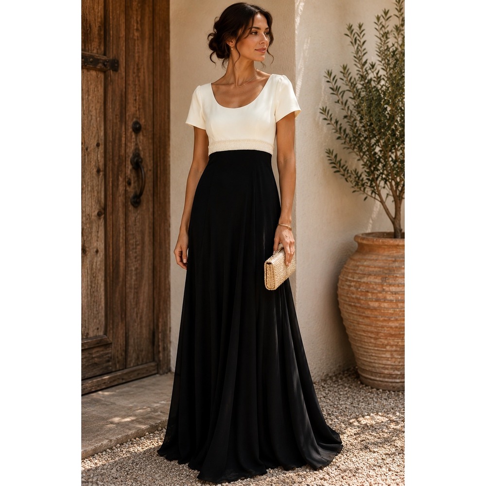Vintage Alex Evenings Size 10 Black Ivory Beaded Empire Waist Maxi Formal Dress